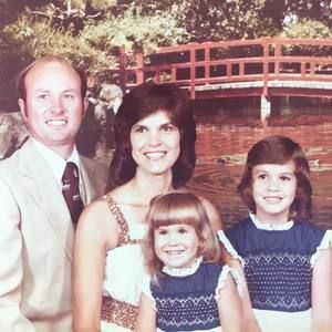 Meet your Posher, Dama